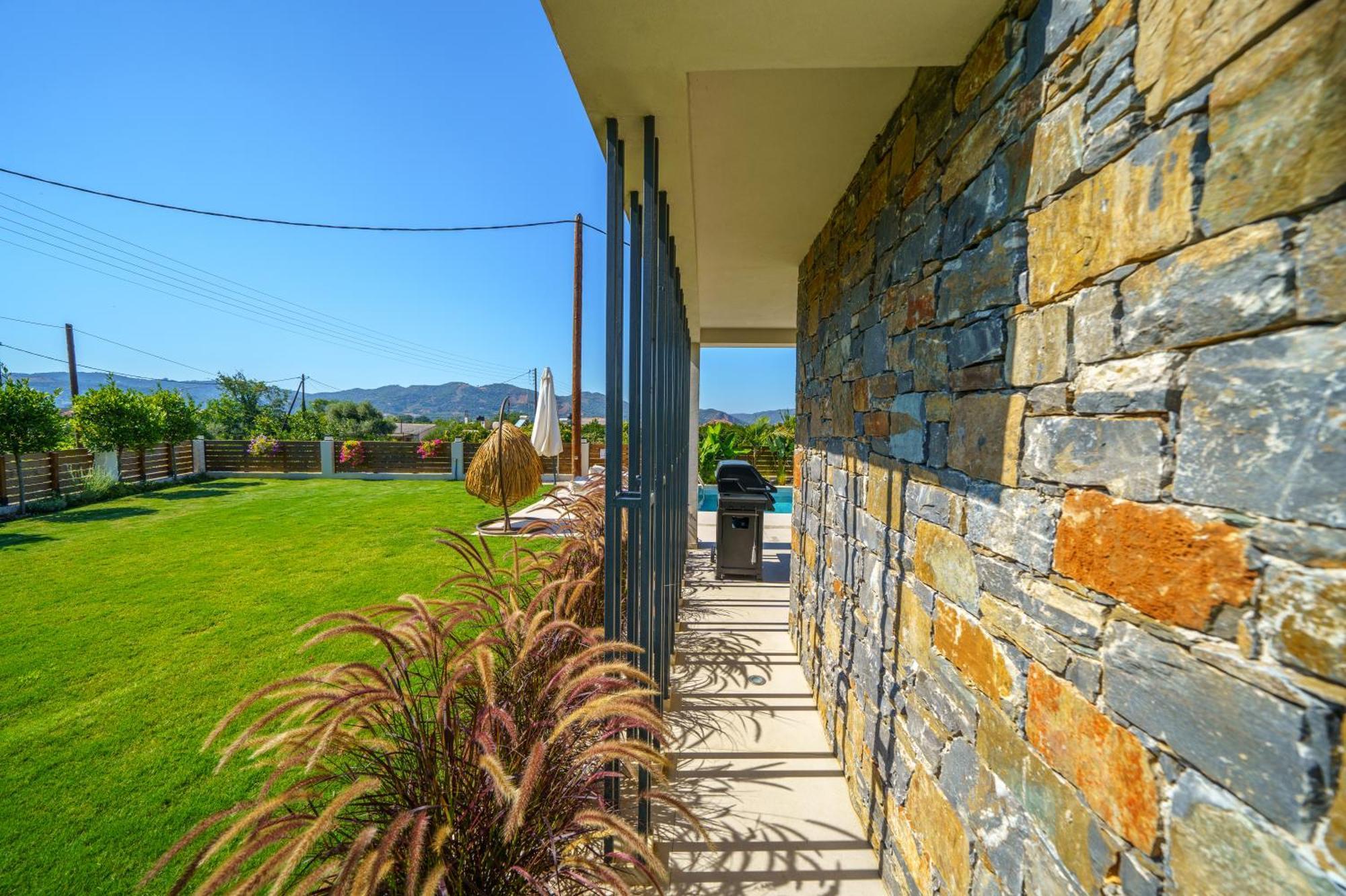 Villa Olira Alikianos Exterior photo